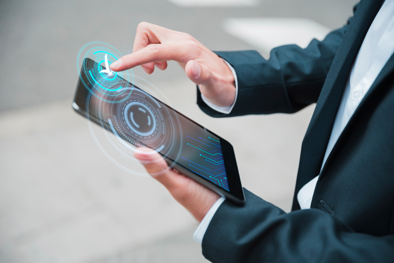 BACnet and Cross-Platform Integration Services by FECT Engineer configuring an integrated building automation interface with BACnet protocol compatibility.